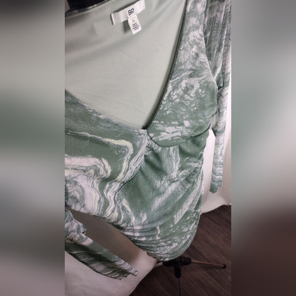 BP Ruched Body Con Long Sleeve Mini Dress Green Medium 8 - 10 NWT - Picture 10 of 11